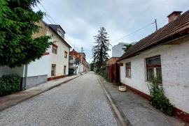 TRNJE, kuća s dvorištem za rušenje, 142m2, Trnje, House