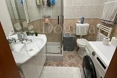 Jušići  60m2 2s+db u novogradnji parking, Matulji, Flat