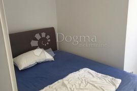 STAN 53 m2 - 2s+db, na 5 minuta pješke do svih fakulteta, Rijeka, Appartement