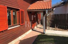 Prodaja kuće u Vratima 99 m2   P+1, Fužine, House