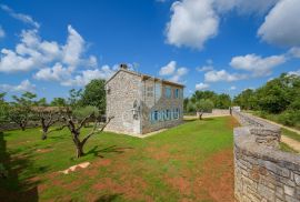 Poreč, okolica, autohtona istarska kamena kuća u mirnom mjestu, Poreč, بيت