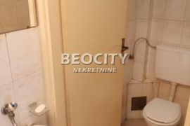 Zemun, Centar, Masarikov trg, 0.5, 13m2, Zemun, Propiedad comercial