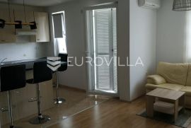 Istra, Rovinjsko selo, jednosoban najam stana NKP 59.74m2 s terasom i parkingom, Rovinj, Daire