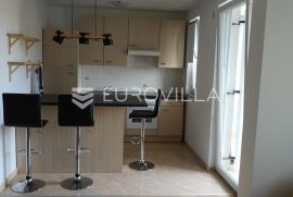 Istra, Rovinjsko selo, jednosoban najam stana NKP 59.74m2 s terasom i parkingom, Rovinj, Appartement