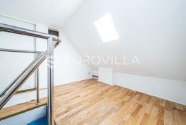 Zagreb, dva stana na Gornjem gradu kod Uspinjače, 56 m2 + 64 m2=120 m2, Zagreb, Daire