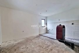 Tribalj, kuća za uređenje s 1.250m2 okućnice, Vinodolska Općina, House