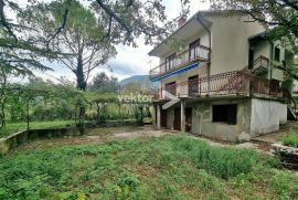 Tribalj, kuća za uređenje s 1.250m2 okućnice, Vinodolska Općina, House