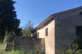 ISTRA, PIĆAN - Prostrano imanje od 2,2Ha s prekrasnim pogledom na Učku, Pićan, Haus