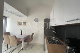 Poreč, lijepi stan sa panoramskim pogledom i terasom!, Poreč, Apartamento