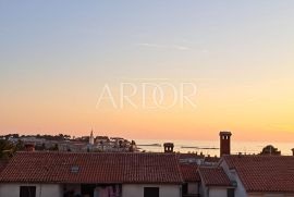 Poreč, lijepi stan sa panoramskim pogledom i terasom!, Poreč, Appartement