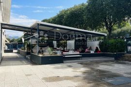 Split - POSLOVNI PROSTOR 103,47m2 u poslovnoj zgradi, Split, العقارات التجارية