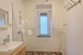 Stan za najam u strogom centru Rijeke, Rijeka, Appartement