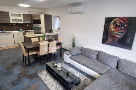 KRIMEJA, stan 95m2, 2S+DB, Rijeka, Wohnung