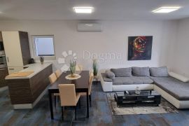 KRIMEJA, stan 95m2, 2S+DB, Rijeka, Kвартира