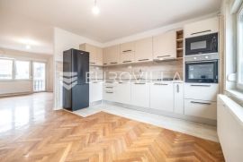 Zagreb, Sesvetska sela,  komforan trosoban stan od 90 m2, Zagreb, Apartamento