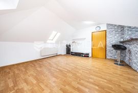 Zagreb, Perjavica, trosobni stan NKP 81 m2, Zagreb, Appartamento