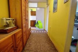 Komforan trosoban stan na odličnoj lokaciji na Bulevaru Nemanjića ID#5524, Niš-Mediana, Flat