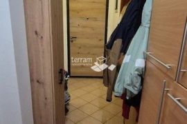 Istra, Pula, Valdebek, stan 63,45m2, 2SS+DB, garaža  #prodaja, Pula, Appartamento