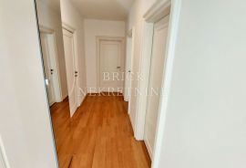 STAN, NAJAM, ZAGREB, ŠALATA, 150 m2, 4-soban, Gornji Grad - Medveščak, Appartamento