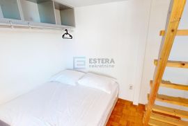 Prodaja apartman Privlaka 91 m2, prvi red do mora, 3s, 2. kat, terasa, Privlaka, شقة