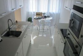 OPATIJA - NAJAM 2S+DB 68m2 s parkingom i garažom, Opatija, Apartamento