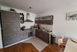 Zagreb, Trokut , namješten 3- sobni stan 75,62 m2  + parkirno mjesto, Novi Zagreb - Zapad, Appartement