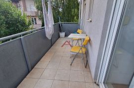 Zagreb, Trokut , namješten 3- sobni stan 75,62 m2  + parkirno mjesto, Novi Zagreb - Zapad, Appartement