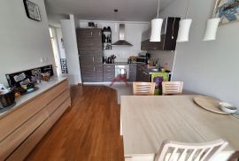 Zagreb, Trokut , namješten 3- sobni stan 75,62 m2  + parkirno mjesto, Novi Zagreb - Zapad, Appartement