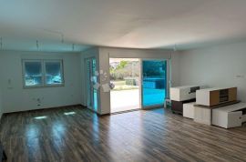 Luksuzni apartman, Vir, Διαμέρισμα