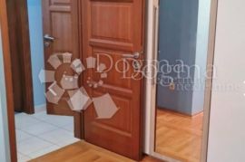 SRIMA, apartman 100 metara od mora, Vodice, Appartement