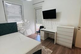 POTPUNO NAMJEŠTEN STAN U NOVOM JELKOVCU!, Sesvete, Appartment