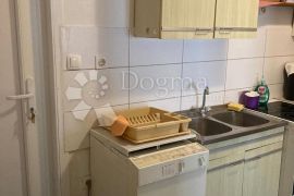 TRIBUNJ, namješen apartman s parkirnim mjestom, Tribunj, Kвартира