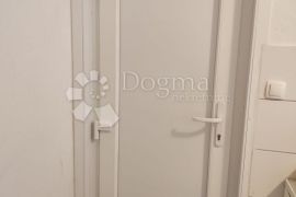 TRIBUNJ, namješen apartman s parkirnim mjestom, Tribunj, Διαμέρισμα