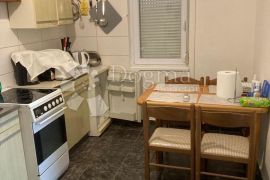 TRIBUNJ, namješen apartman s parkirnim mjestom, Tribunj, Kвартира