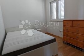 Trosoban stan s pogledom na more, Makarska, Apartamento