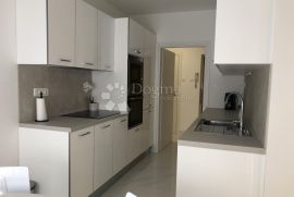 Opatija, 2S+DB stan za najam s garažom, na mirnij lokaciji, Opatija, Appartment