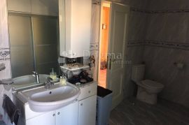 BRESTOVICE, dvoetažni stan 240 m², Kastav, Appartement