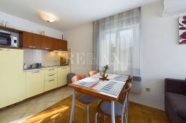 Crikvenica - stan drugi red do mora, Crikvenica, Appartment