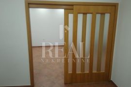 POSLOVNI PROSTOR- centar, 1. kat, novo!, Rijeka, Commercial property