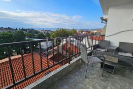 Crikvenica stan sa balkonom i pogledom na more, Crikvenica, Appartement