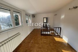 Novi Beograd, Bežanijska kosa 1, Stojana Aralice, 5.0, 220m2, Novi Beograd, Casa