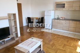 Novi Sad, Bulevar Evrope, Zoned zgrada, 0.5, 32m2, Novi Sad - grad, شقة