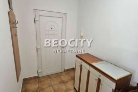 Novi Sad, Grbavica, Bulevar cara Lazara, 1.0, 37m2, Novi Sad - grad, Appartement