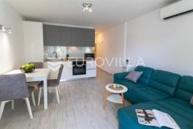 Split, Spinut, jednosoban stan dostupan od 15.09.2024 – 01.06.2025, Split, Appartement