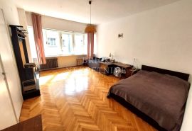 STAN, NAJAM, ZAGREB, CENTAR, 165 m2, 5-soban, Gornji Grad - Medveščak, Apartamento