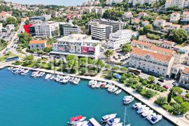 INVESTICIJA! | Poslovni prostor cca 69 m2 | Frekventna pozicija | Dubrovnik, Gruž, Dubrovnik, Коммерческая недвижимость