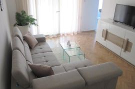 OPATIJA - vrhunski stan za najam u urednoj zgradi, Opatija, Apartamento