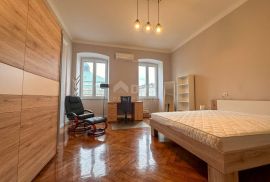 RIJEKA, CENTAR - adaptirani 4S+DB u strogom centru, Rijeka, Kвартира