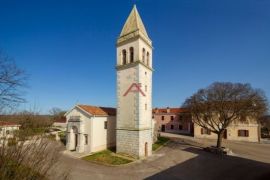 Istra - Baderna, Poreč, Terrain