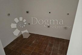 Dvosoban stan na Srdočima!, Rijeka, Appartement